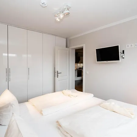 Stroenhold Apartamento