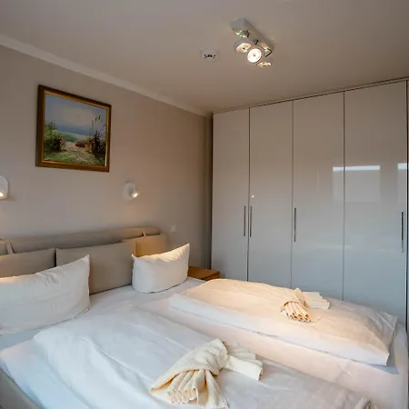 Stroenhold * Westerland